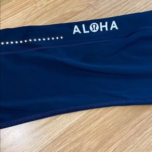Navy Lululemon leggings fast and free